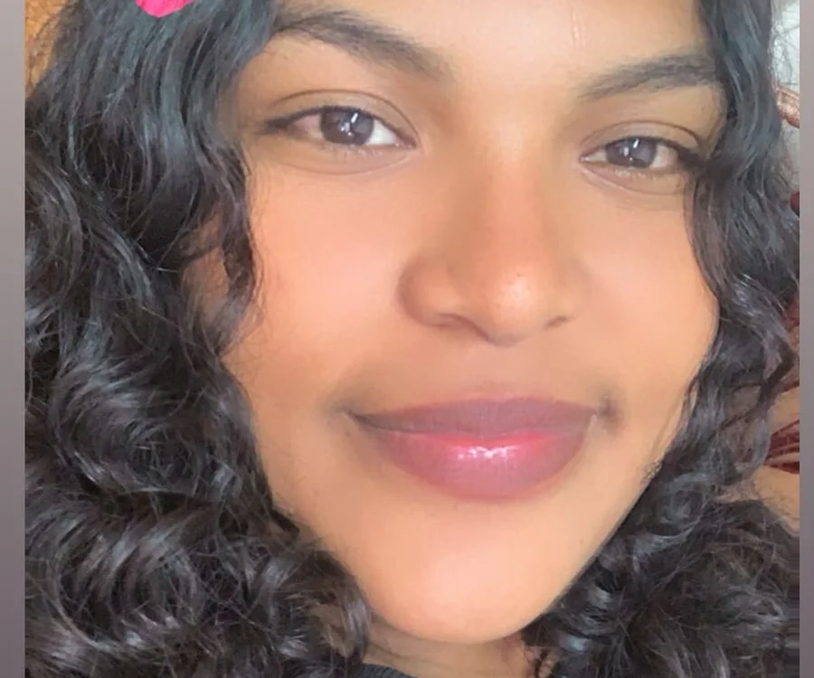 Alaia_Beltran offline chatrum