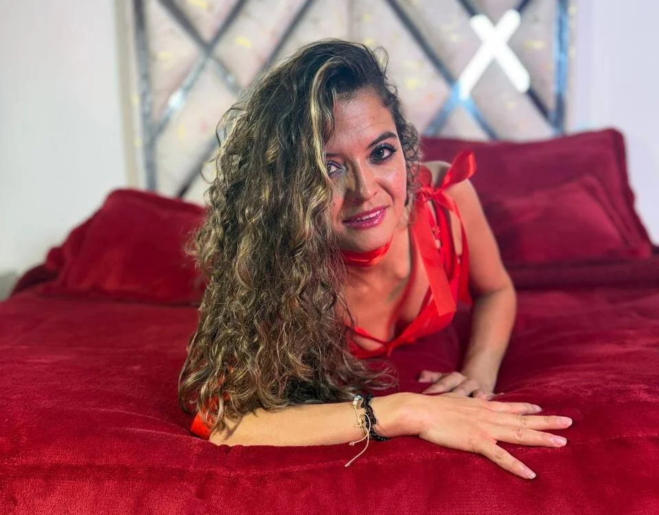 LaurenDenis offline XXX-chat