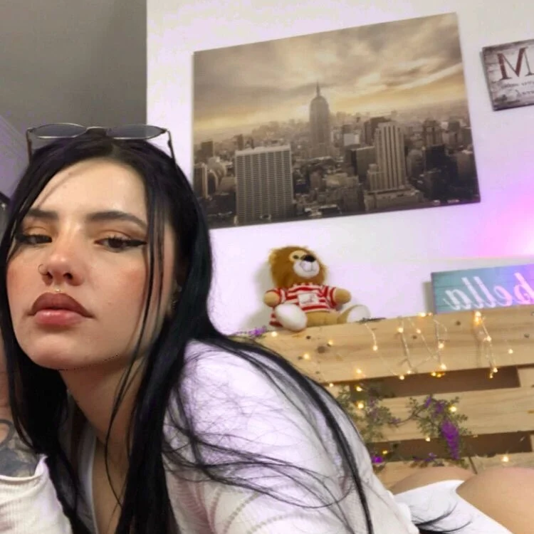 Sofiaaa0 অফলাইন XXX চ্যাট