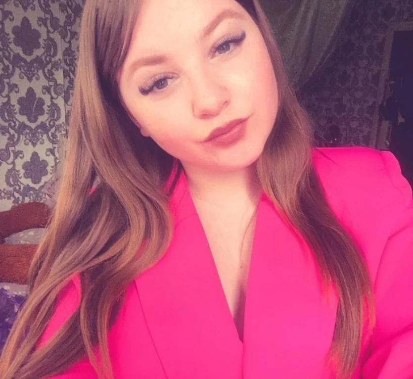 Etta_Sharyn offline chatrum