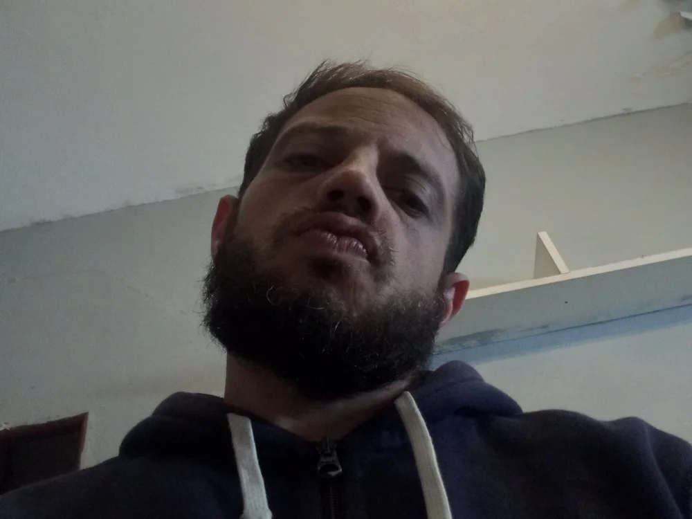 pollamss' Offline Chat Room