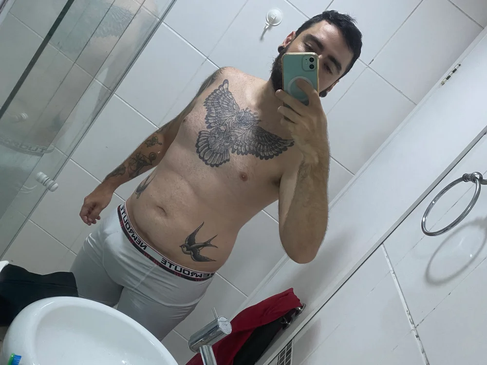 Wess_dick1 Offline XXX-Chat