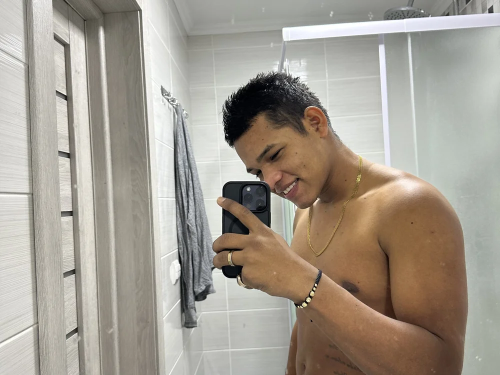 ห้องแชทออฟไลน์ของ Moreno3269