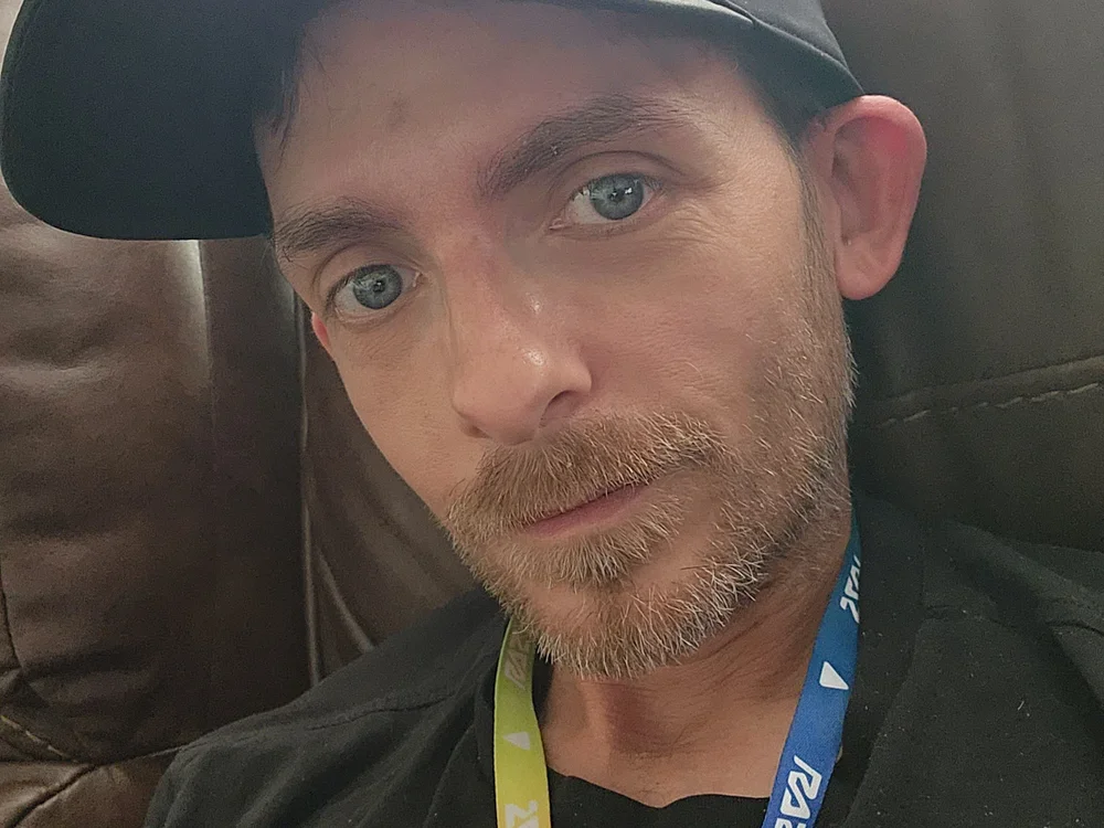 Slim_Daddy4u Offline XXX-chat