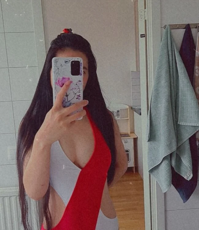 Lia_Asia_'s Offline XXX Chat