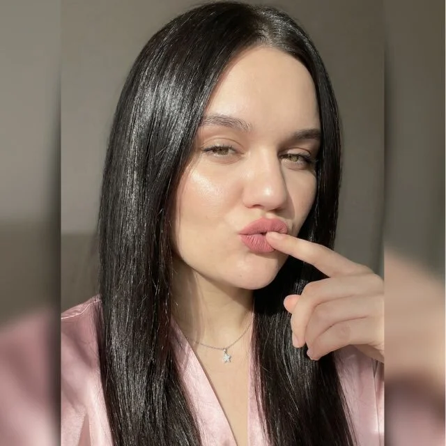 Penny_Perry Adlı Modelin Canlı XXX Sohbeti