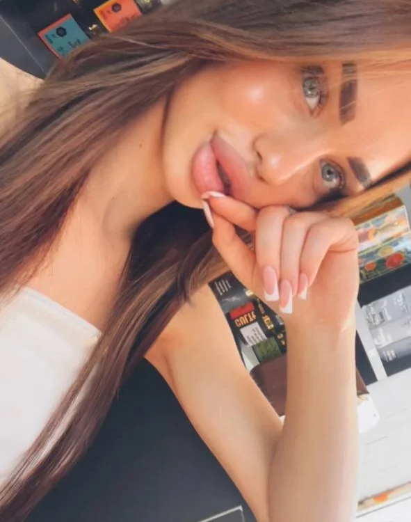 Eva__Blaze offline XXX-chat