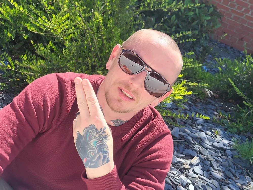 420_DanTheMan offline chatrum