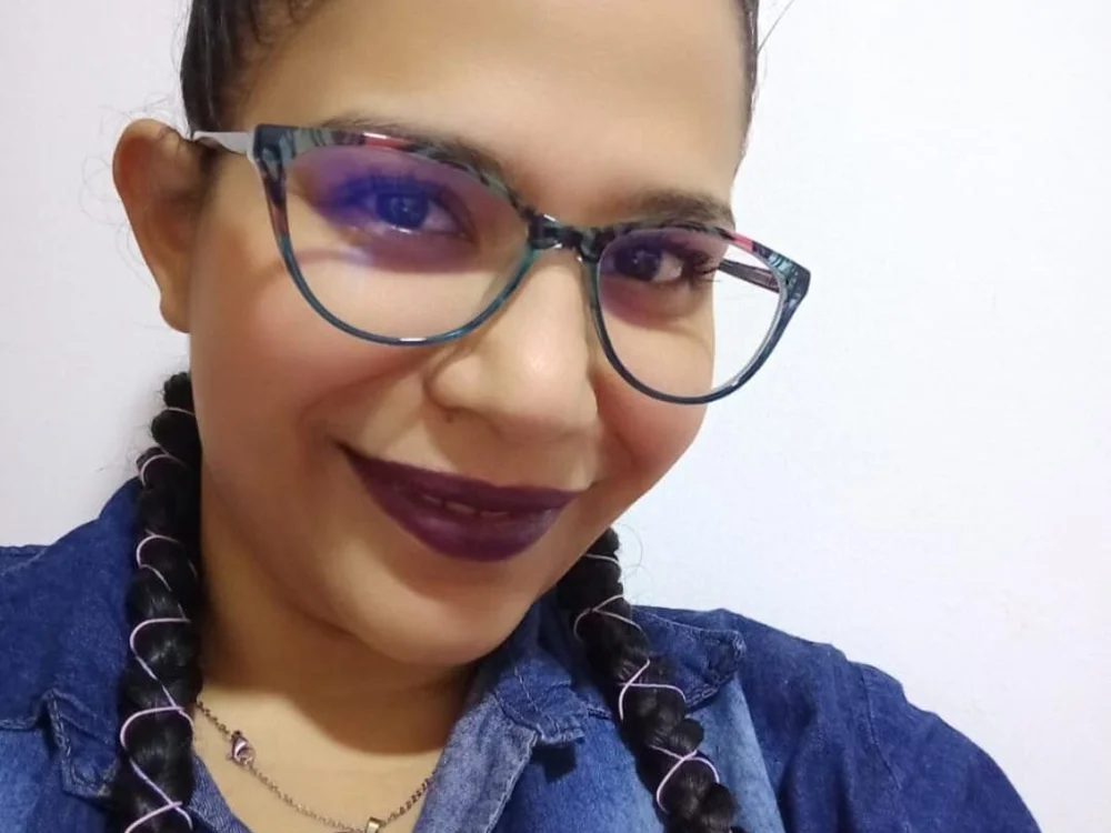 Madelyn_moon_ offline chatrum