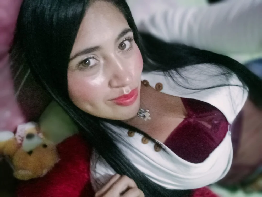 miss_cherry_hot offline chatrum