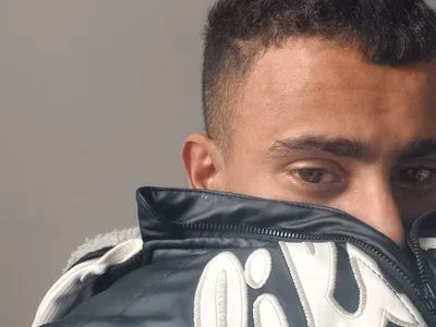 Cam boy SlipperyEssay