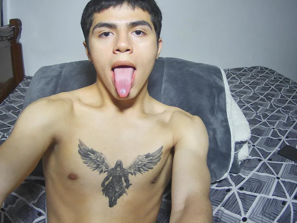 Nicolas_And_Alexa Chat XXX Ngoại tuyến