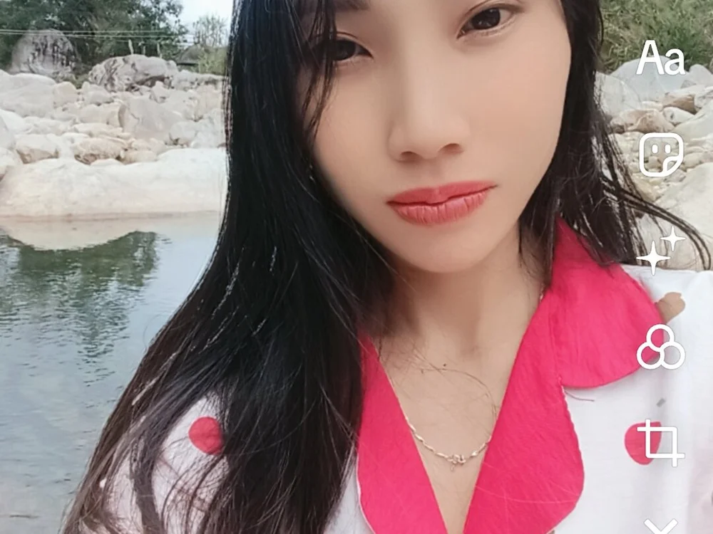 -Kem-01 Chat XXX offline