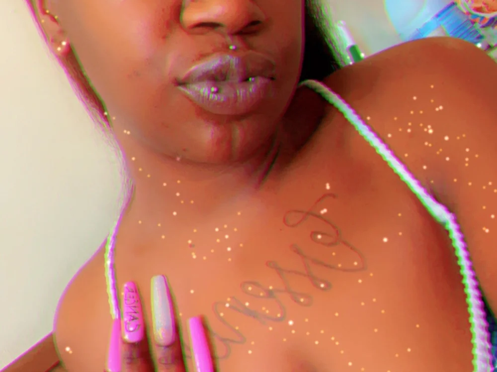 chanellelove21's Offline XXX Chat