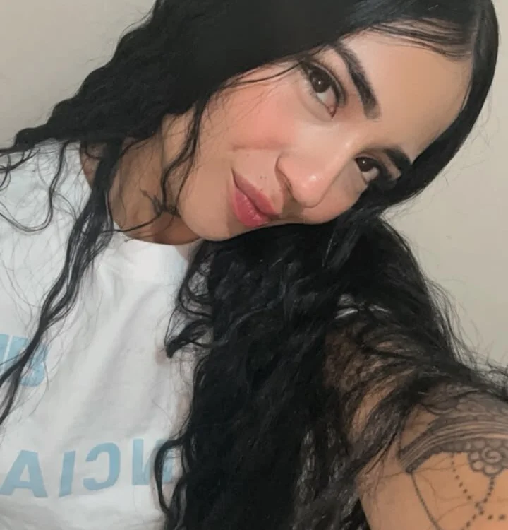 mia--monroe's Offline XXX Chat