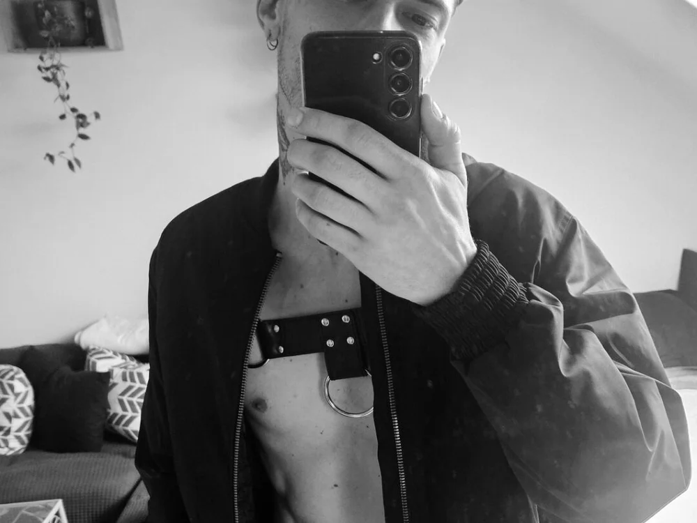Czat XXX offline – Kl_Paris13