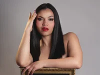JulietNoir live cam model
