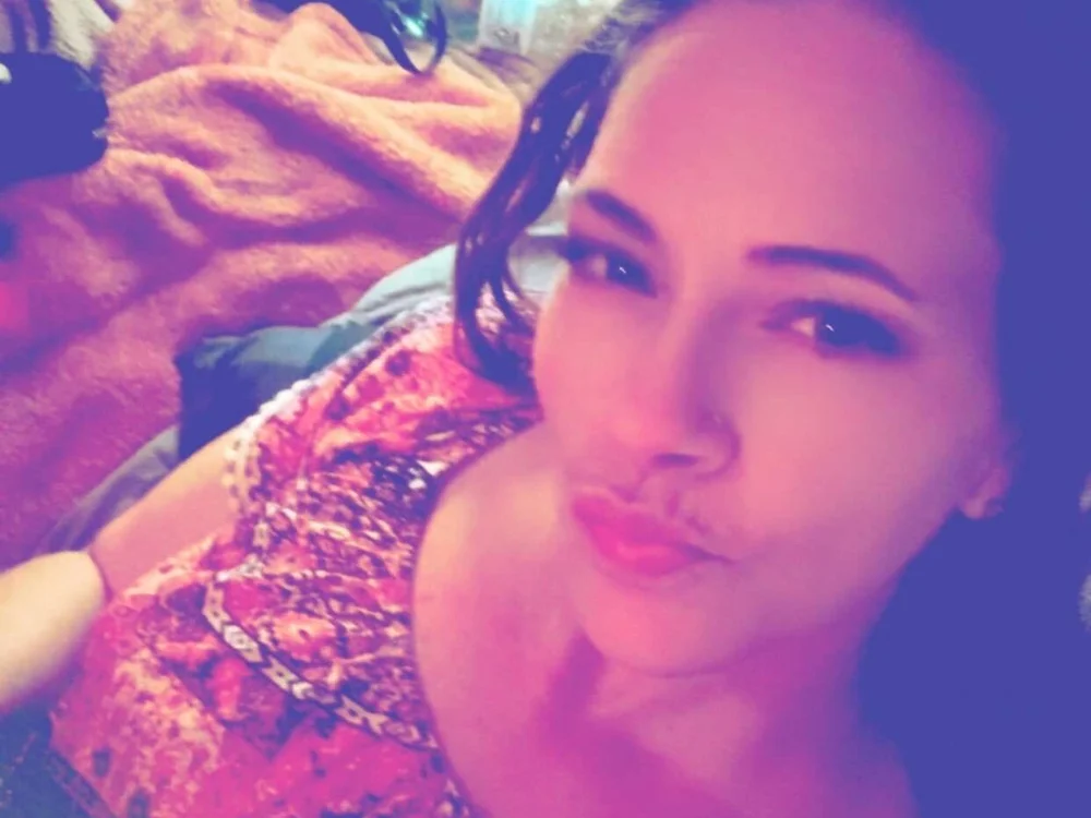 beautifulcrazy4's Offline Chat Room