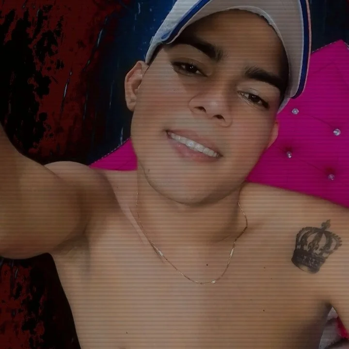 mckellen_01 Offline XXX Chat