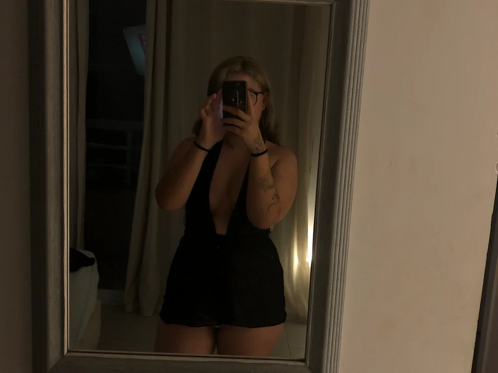 Chat +18 off-line de Nadine-xo