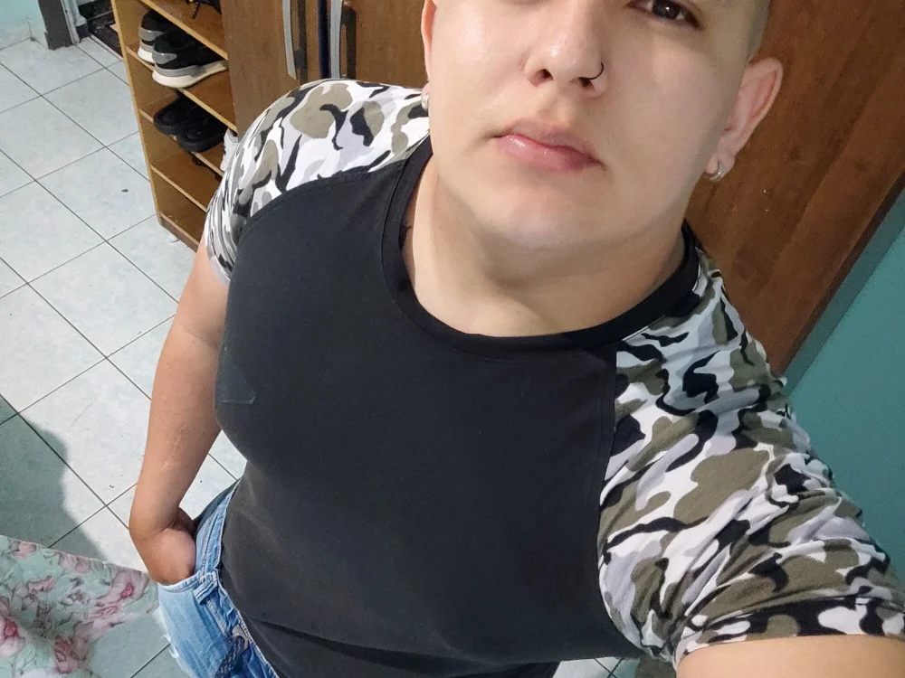 ห้องแชทออฟไลน์ของ bebesito08