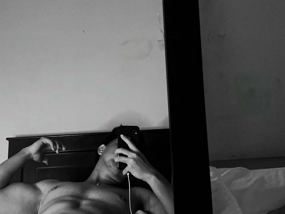 heatscarleon's Offline XXX Chat