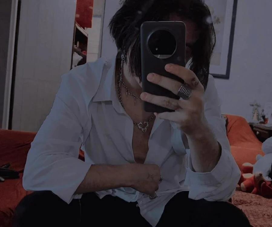 Jhonson_Yere's Offline XXX Chat