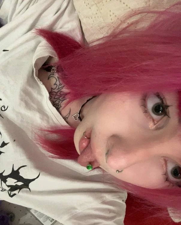 MiaBunnyKiss' Offline XXX Chat