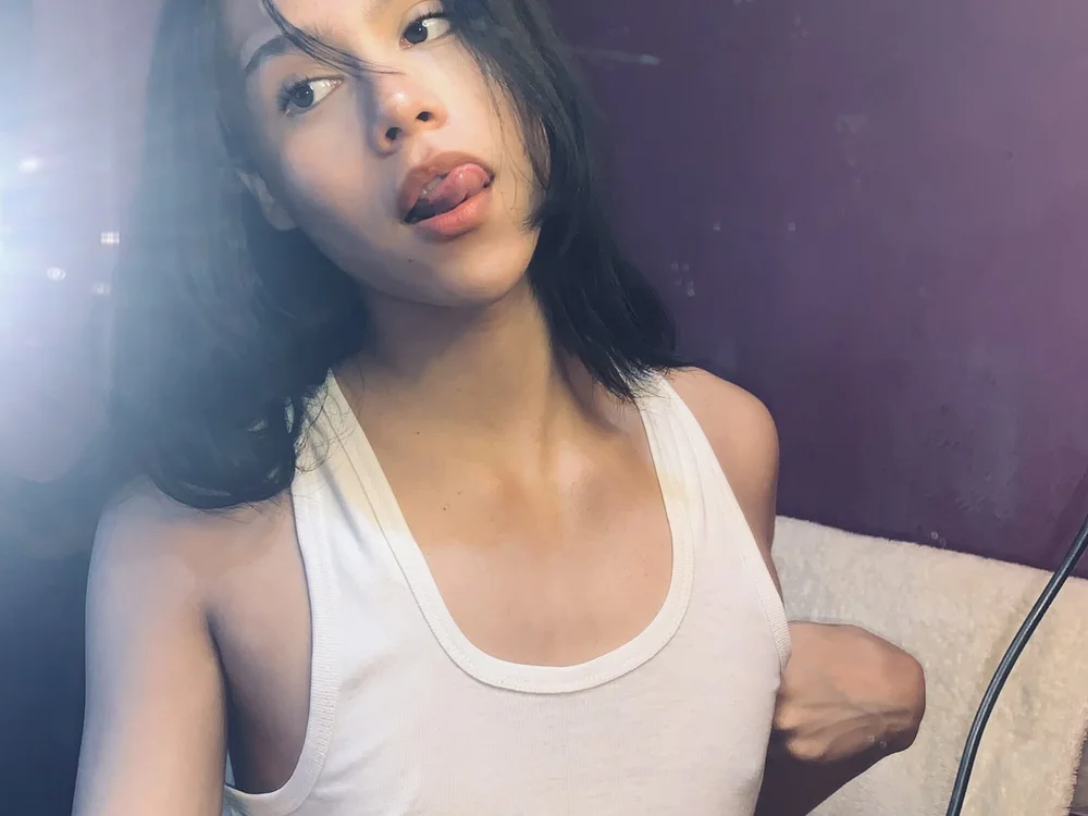 Alen_fem offline chatrum