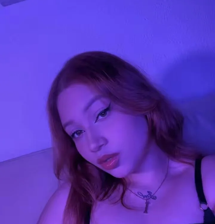 Luna_Duquee's Offline XXX Chat