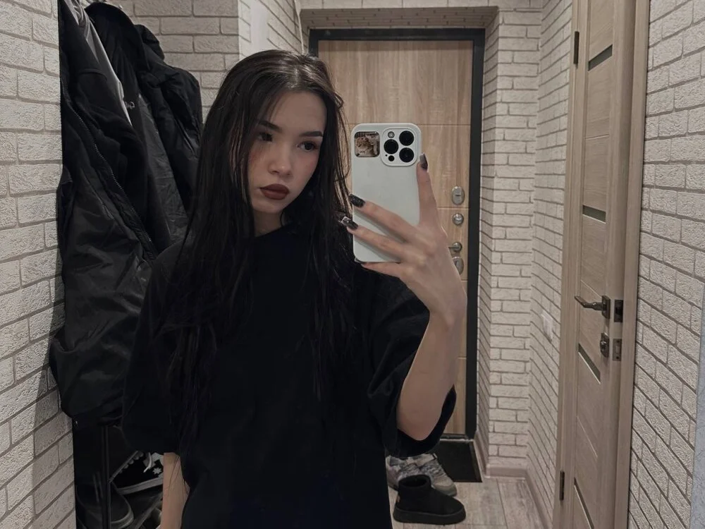 princess_lily_'s Offline XXX Chat