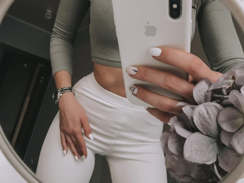 Mira_Whites 离线XXX聊天