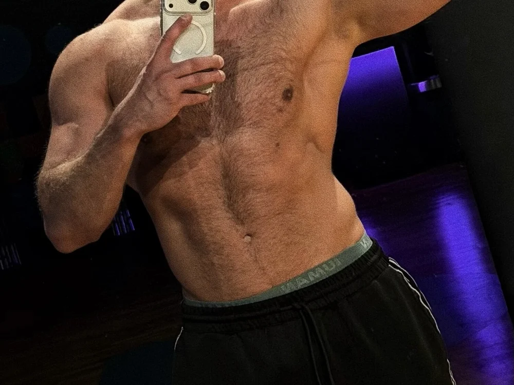 Hairy_Feh Chat XXX offline