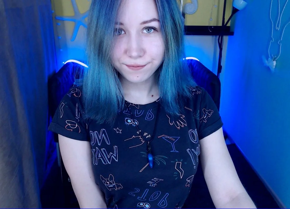 Debby_MilkyWay's Offline Chat Room