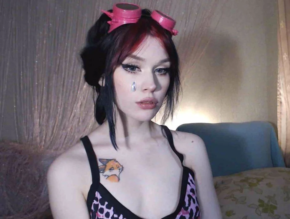 VelmaSinclair's Offline XXX Chat