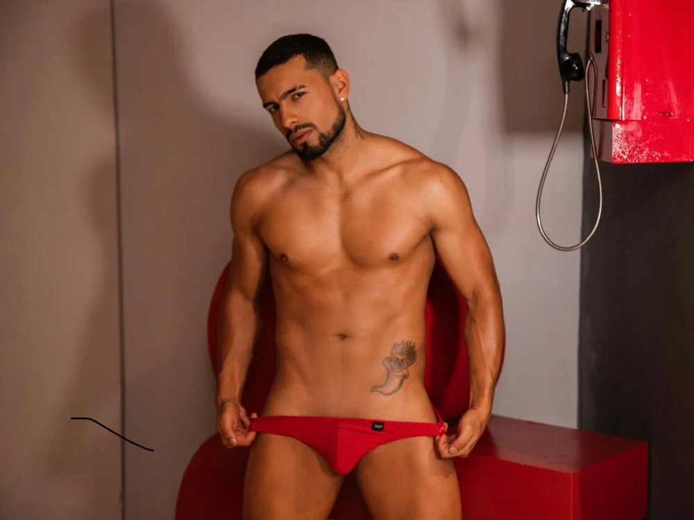 bastian_bigcockのオフラインXXXチャット