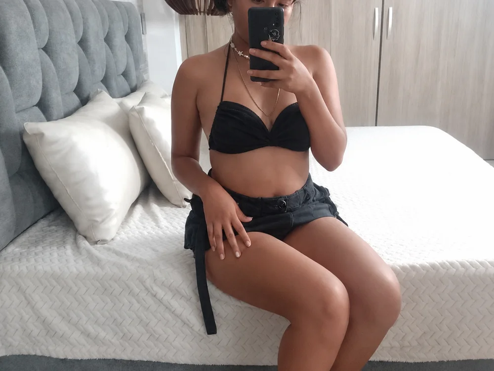 zoe_sara