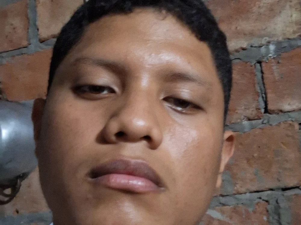 Titohot17 離線 XXX 聊天