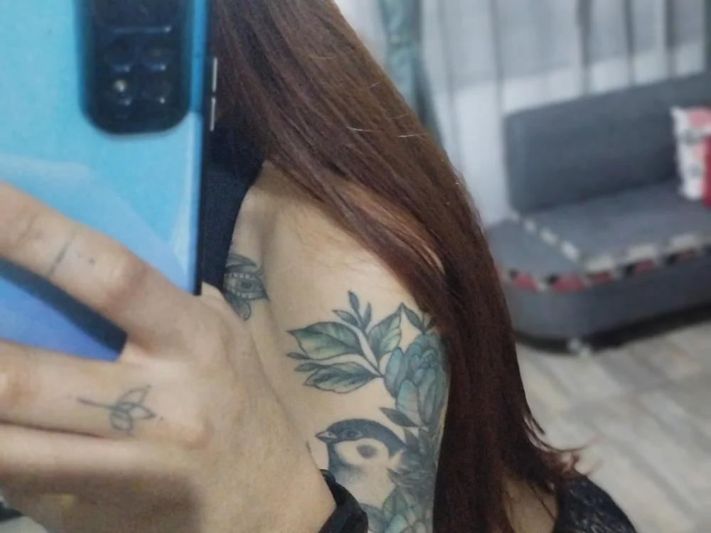 Agathasweet_'s Offline Chat Room