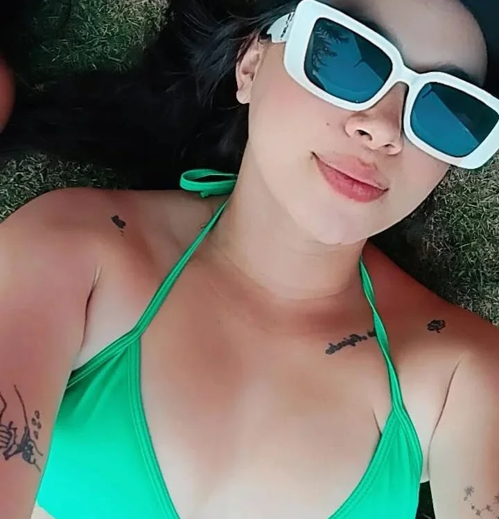Liz_exotic offline chatrum