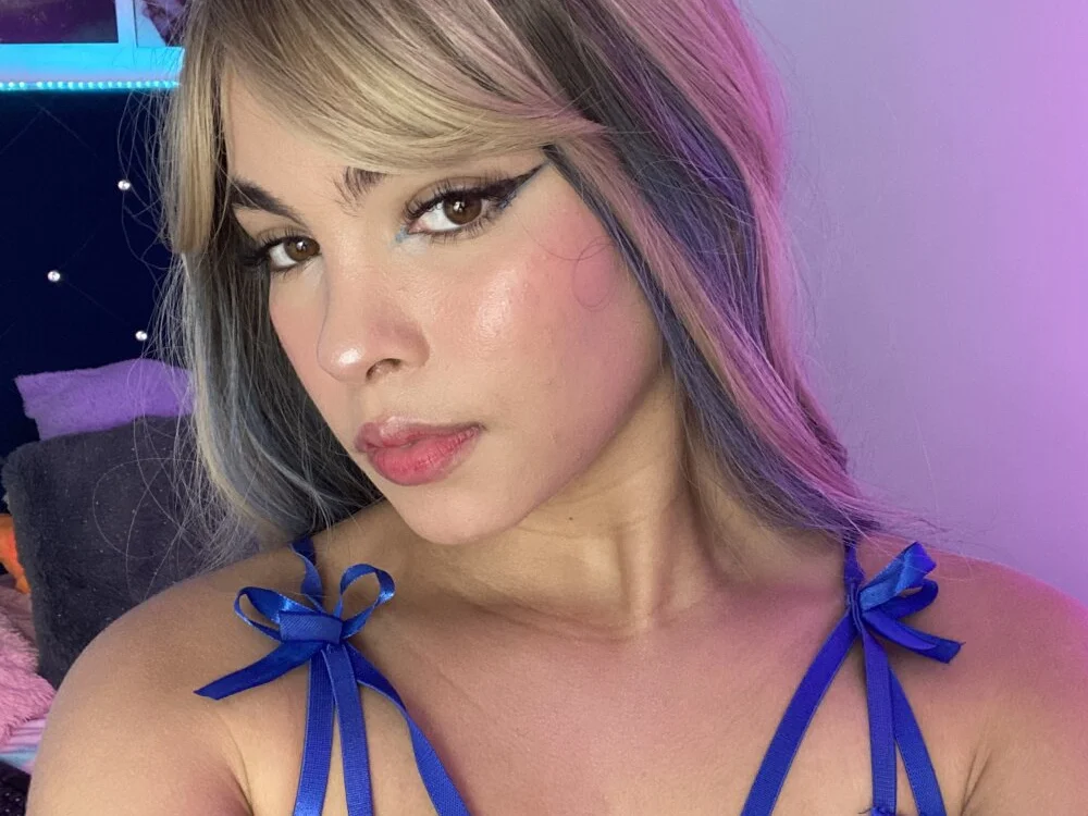 Offline XXX chat modela Kiri_Cutee