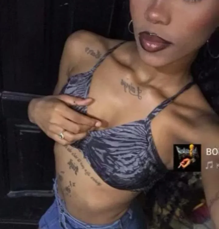 Chat XXX offline de shaiina__