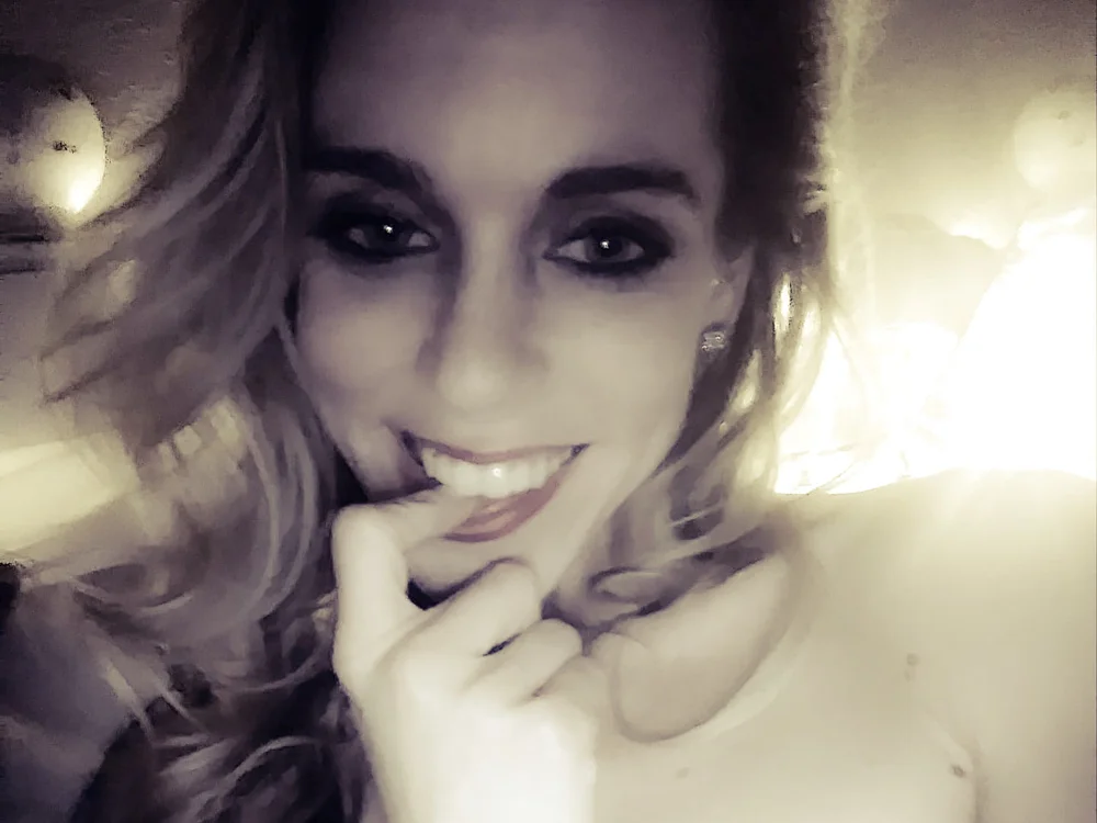 tessalee's Offline Chat Room
