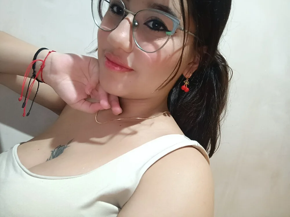 Baaby_Liss Offline XXX Chat