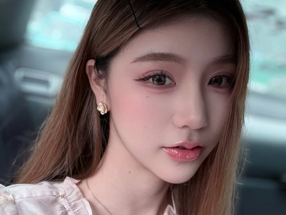 Kiki--2025 Chat XXX offline