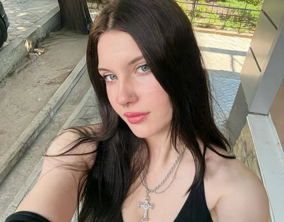 little__miss1_: офлайн-секс-чат