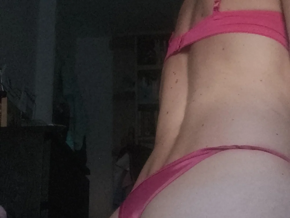 SissySlaveMadridn Offline XXX chat