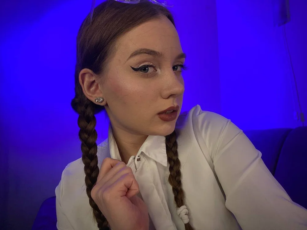 LunaCam262 offline chatrum