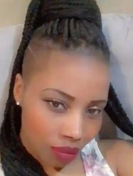 دردشة SexyScarlet101 الجنسية دون اتصال