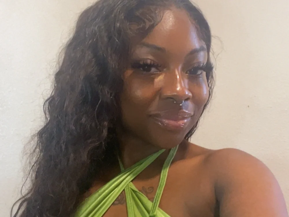 Cocochanel4567's Offline XXX Chat